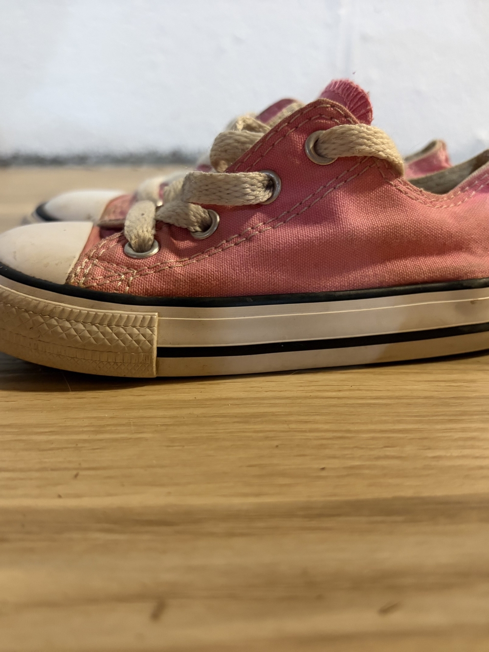 Converse Kids Low-Top Canvas Sneakers in Coral Pink and Cream
